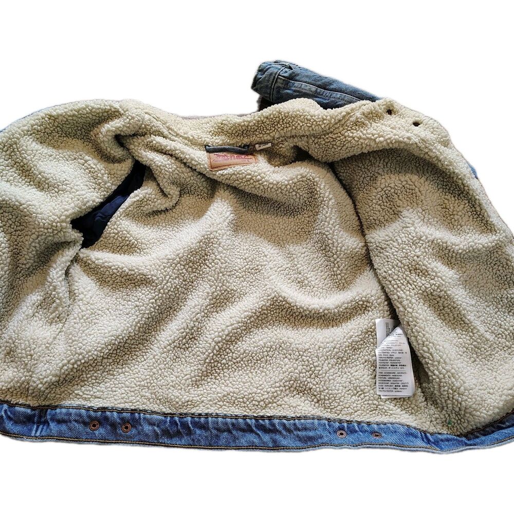 Levi’s Sherpa Lined Denim Trucker Jacket Women’s Large Blue Jean Coat Classic - Picture 8 of 9